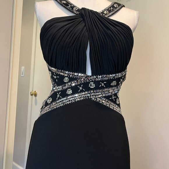 Betsy & Adam Black Sequined Front cross Cut Out Gown, Size 10 - Picture 6 of 16